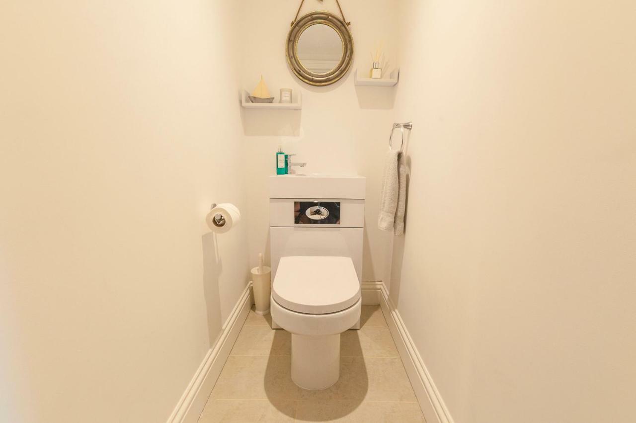 Pure B - Exceptional Views Of Tamar & Royal William Yard With Free Parking & Wifi Apartment Плимът Екстериор снимка