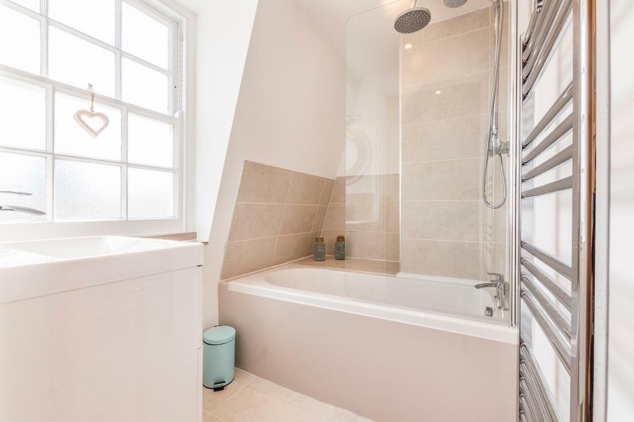 Pure B - Exceptional Views Of Tamar & Royal William Yard With Free Parking & Wifi Apartment Плимът Екстериор снимка