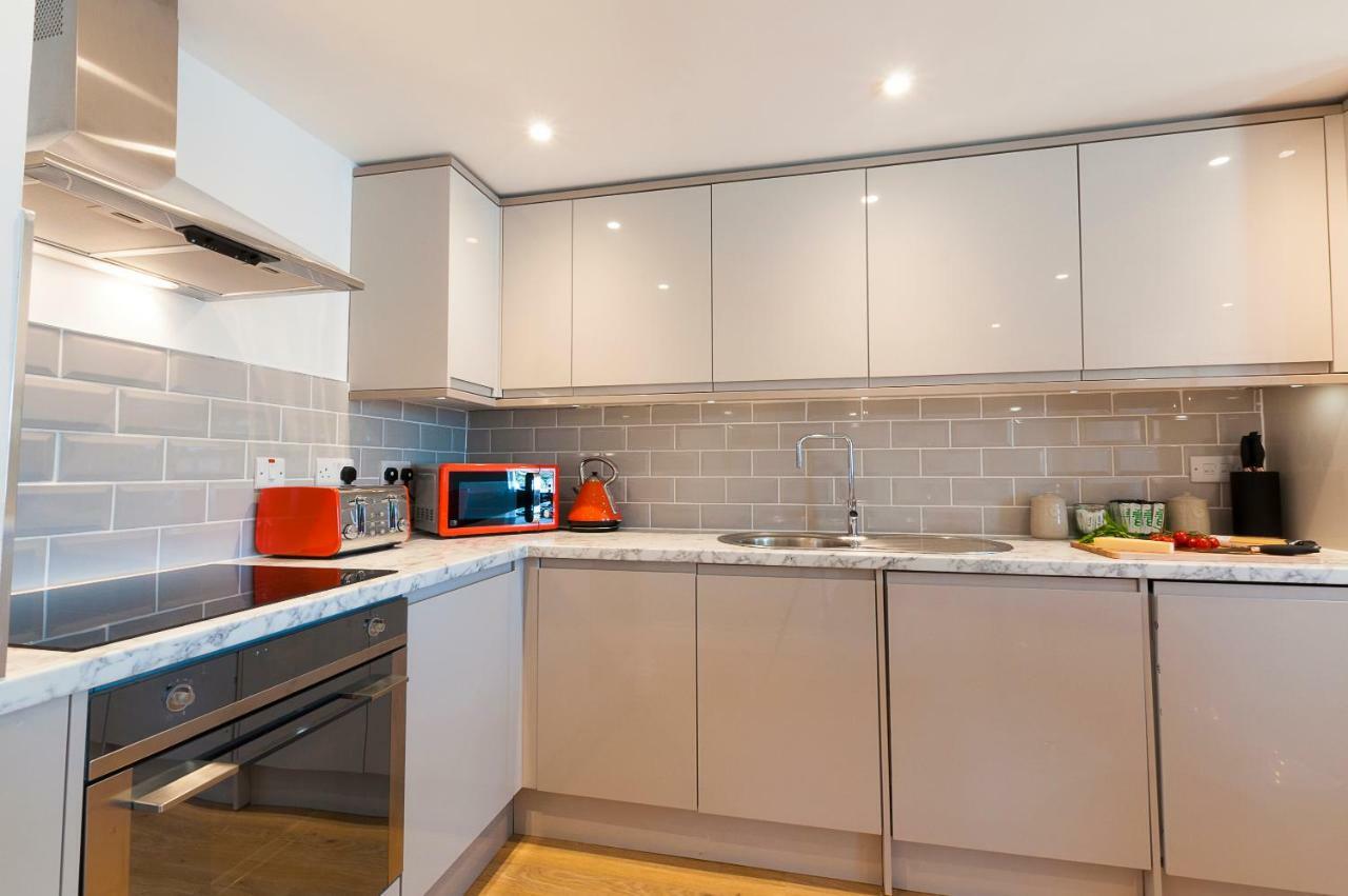 Pure B - Exceptional Views Of Tamar & Royal William Yard With Free Parking & Wifi Apartment Плимът Екстериор снимка