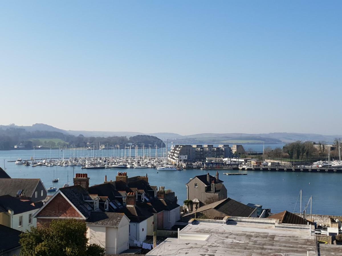 Pure B - Exceptional Views Of Tamar & Royal William Yard With Free Parking & Wifi Apartment Плимът Екстериор снимка